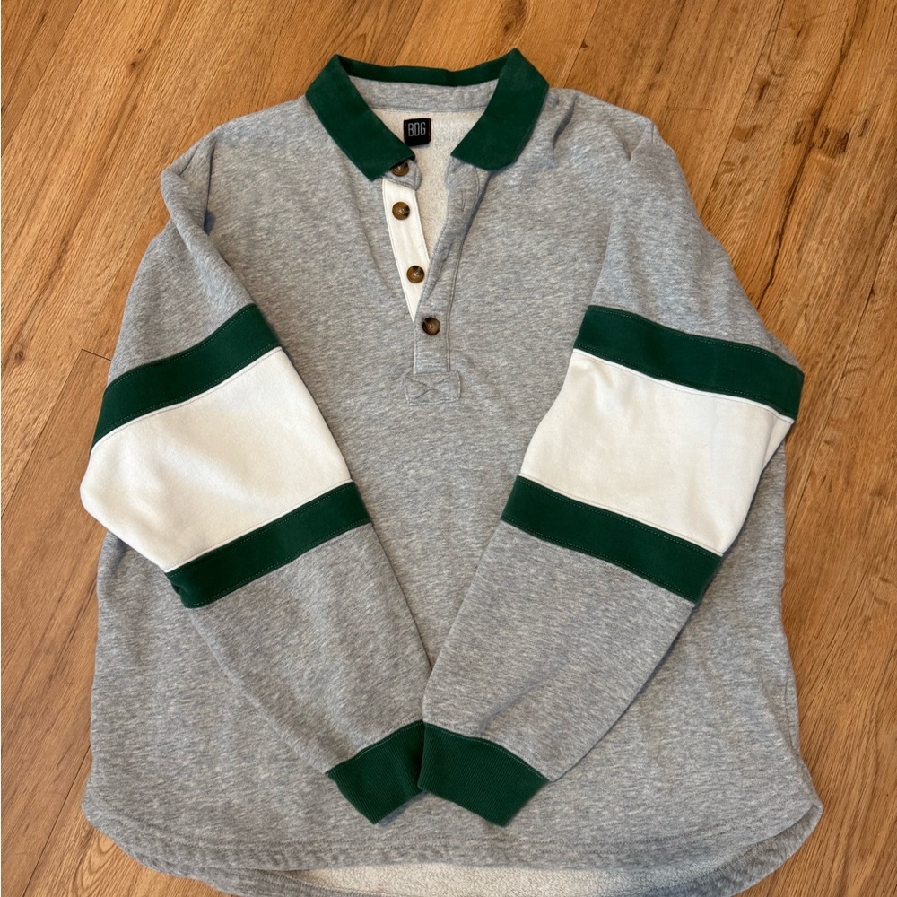 BDG Gray Sweatshirt with green accents
